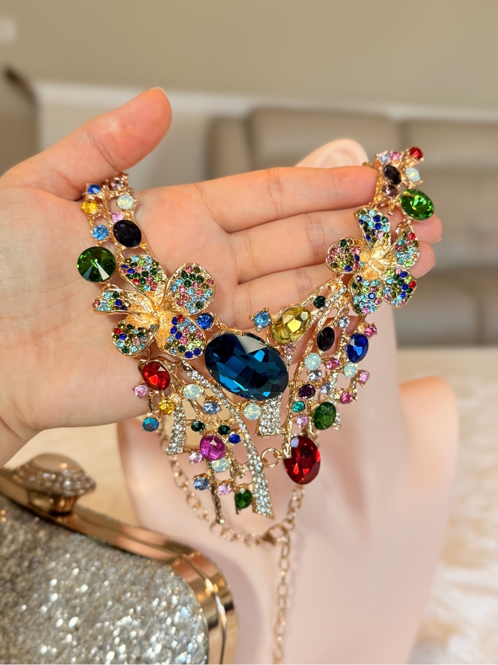 Multicolor Crystal Statement Necklace. - Picture 7 of 8